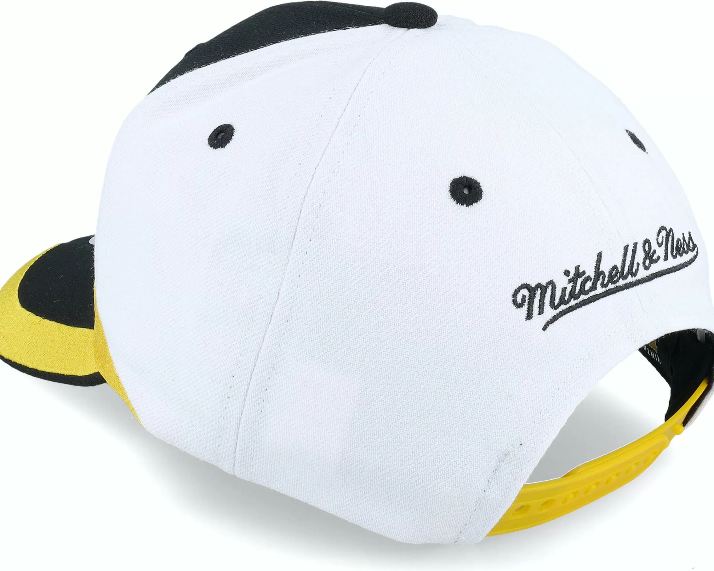 Mitchell & Ness Boston Bruins Retrodome Pro Vintage Black Adjustable - -Unisex Adjustable