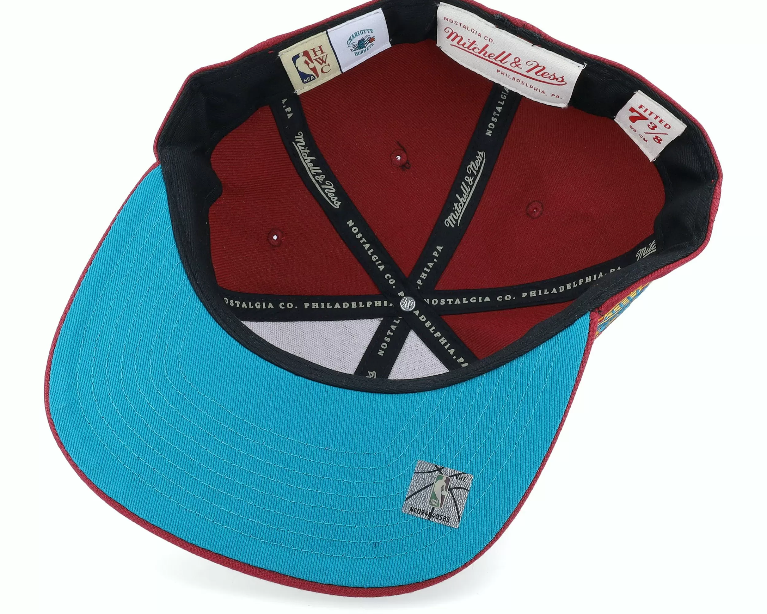 Mitchell & Ness Charlotte Hornets Northern Lights Cardinal Fitted - -Unisex Fitted