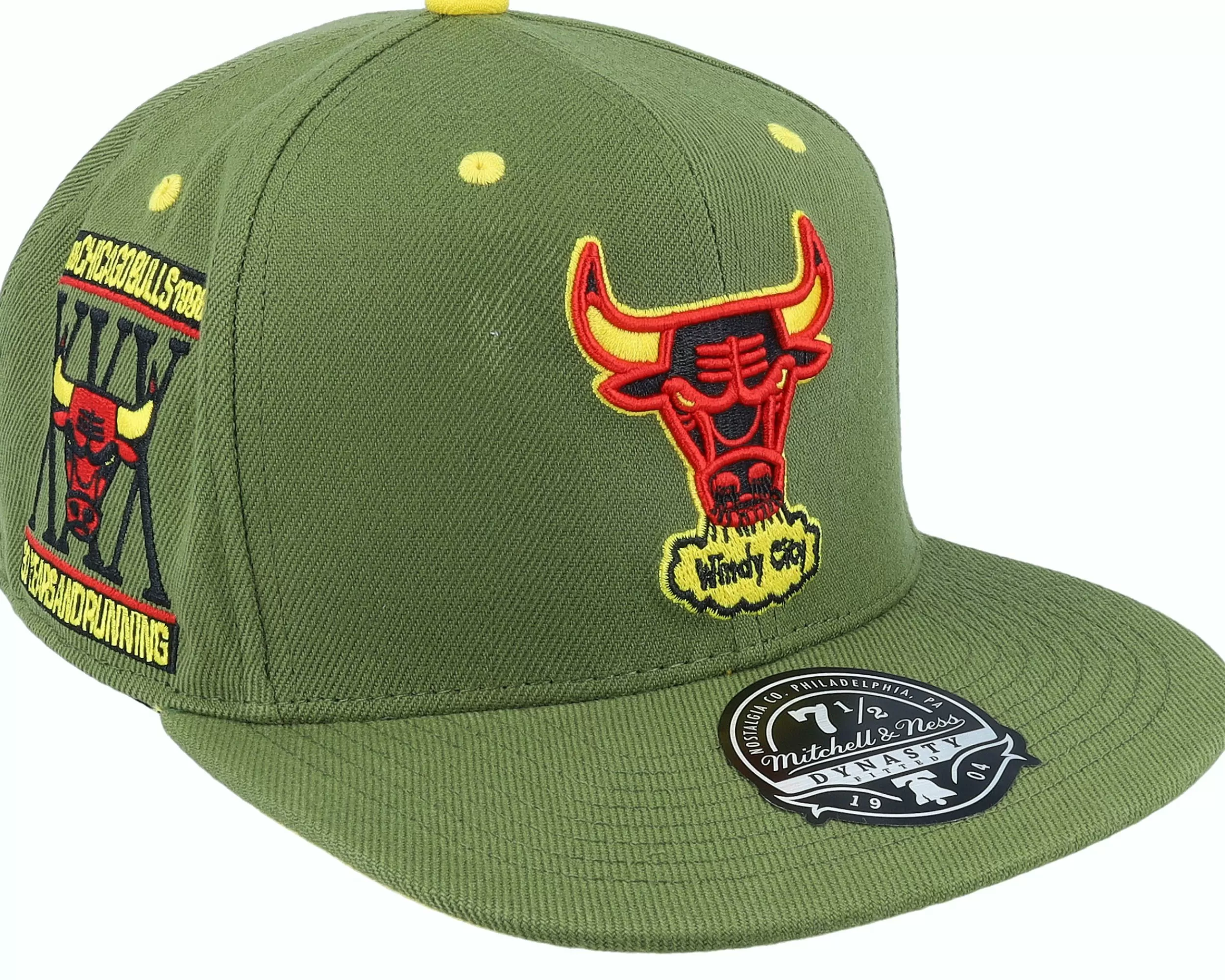 Mitchell & Ness Chicago Bulls Dusty Olive Fitted - -Unisex Fitted