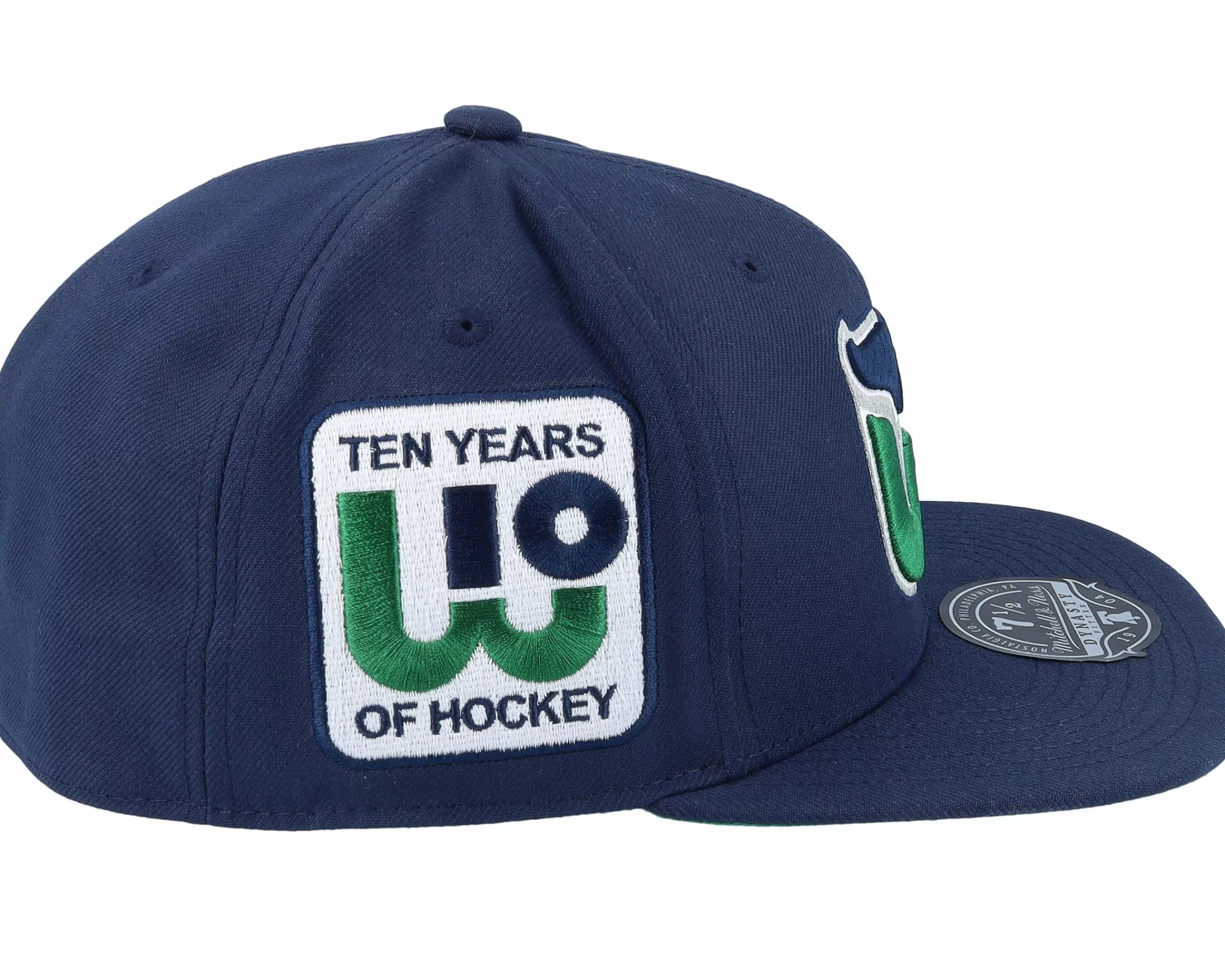 Mitchell & Ness Hartford Whalers Vintage Blue Fitted - -Unisex Fitted